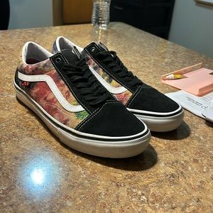 NEVER WORN size 11 Vans tiedye